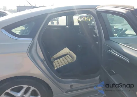 2015 Ford Fusion Se z USA, uszkodzony, nr VIN 3FA6P0HD7FR199429